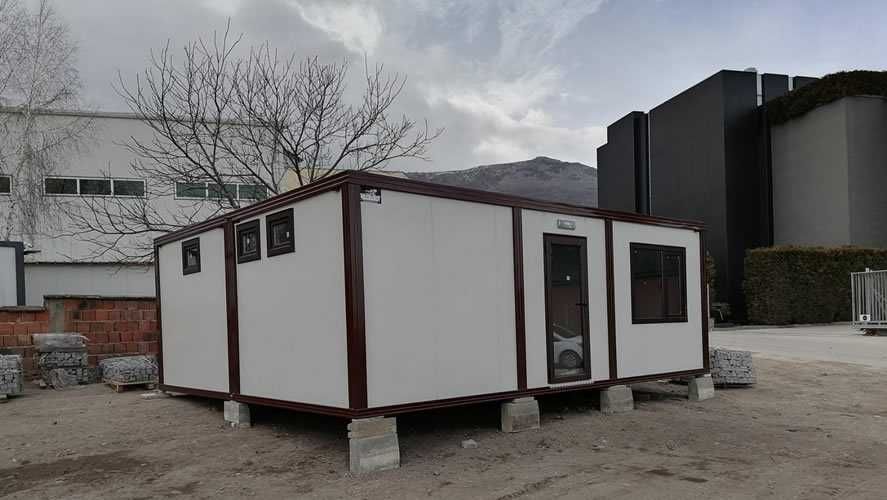 Casa modulara, garaje auto si containere panou sandwich de vanzare