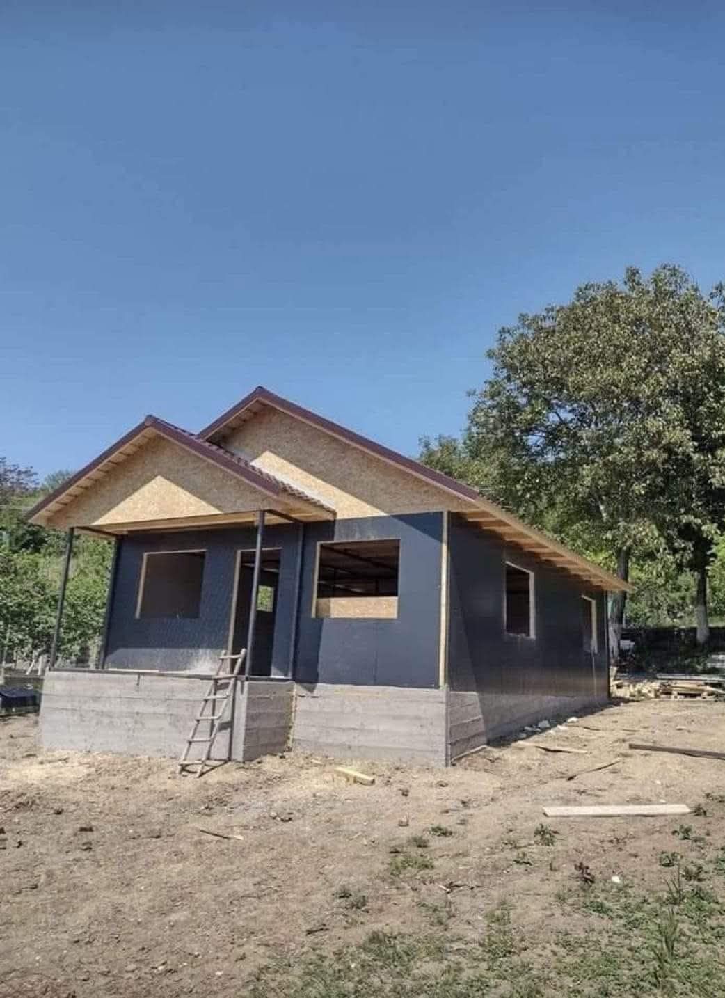 Vand casa din lemn, o cabana, un foișor sau o casuta de vacanta,,, sun