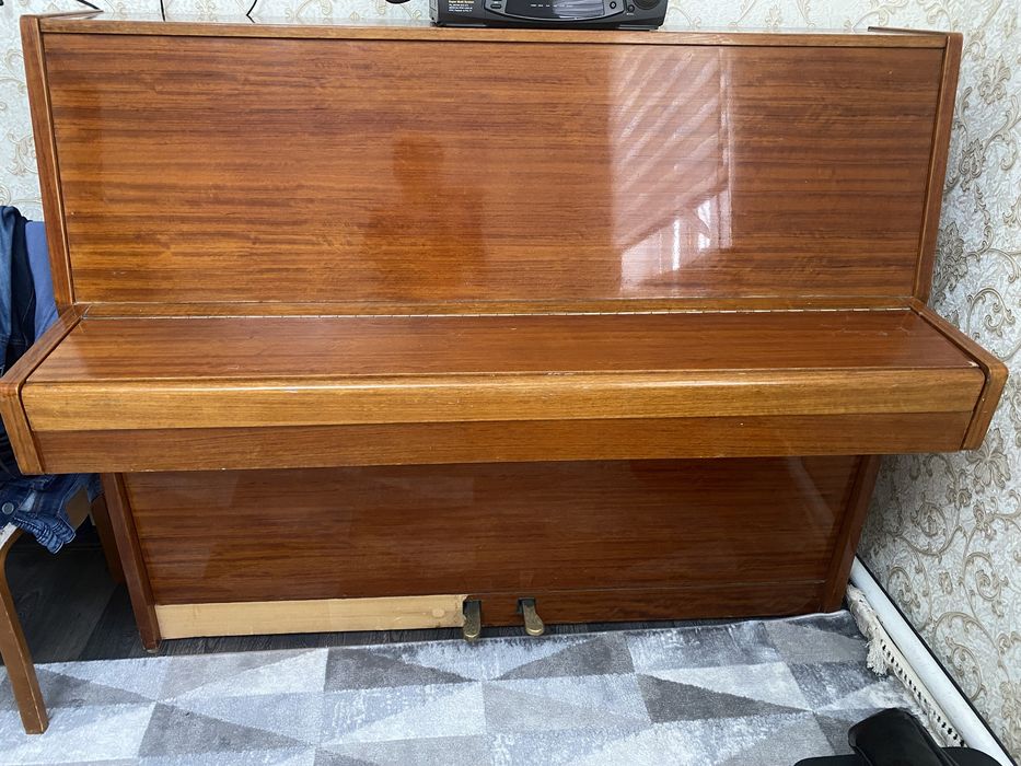 Продается пианино