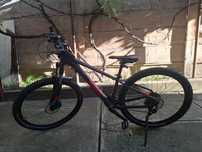 Bicicleta Cube 27,5