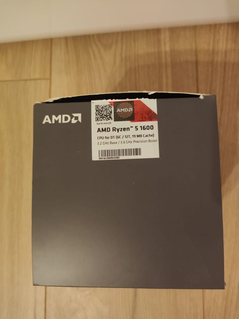 Vând procesor AMD Ryzen 5 1600AF