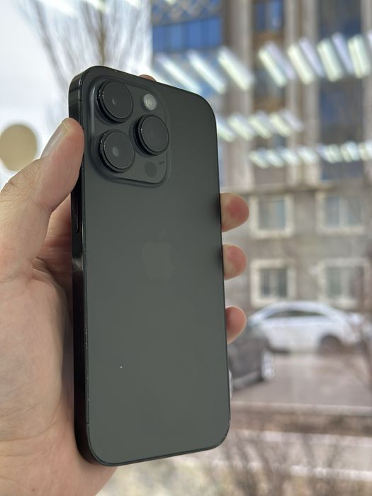 Продам айфон 14 про