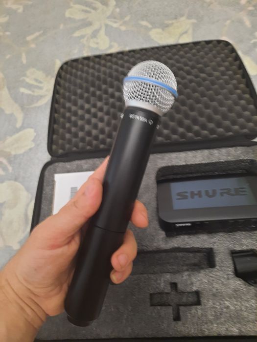 Microfon Shure Beta 58A.vând urgent