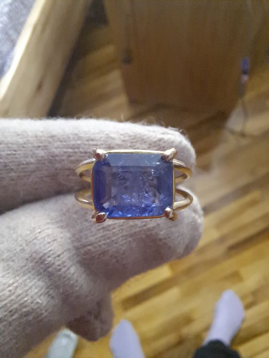 Inel aur 18 k cu  tanzanit