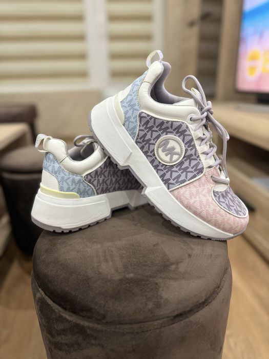 Оригинални маратонки Michael Kors