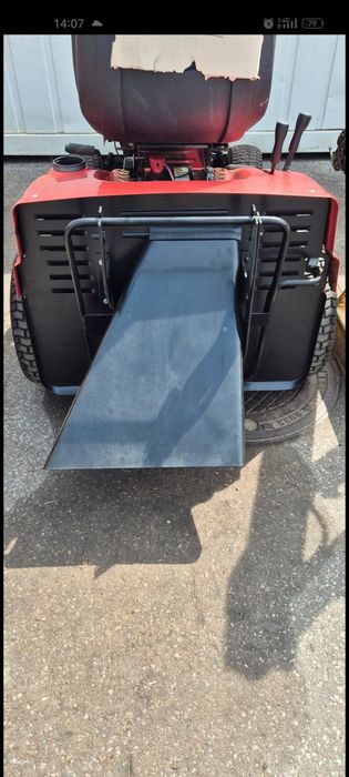 Tractoraș gazon 18cp