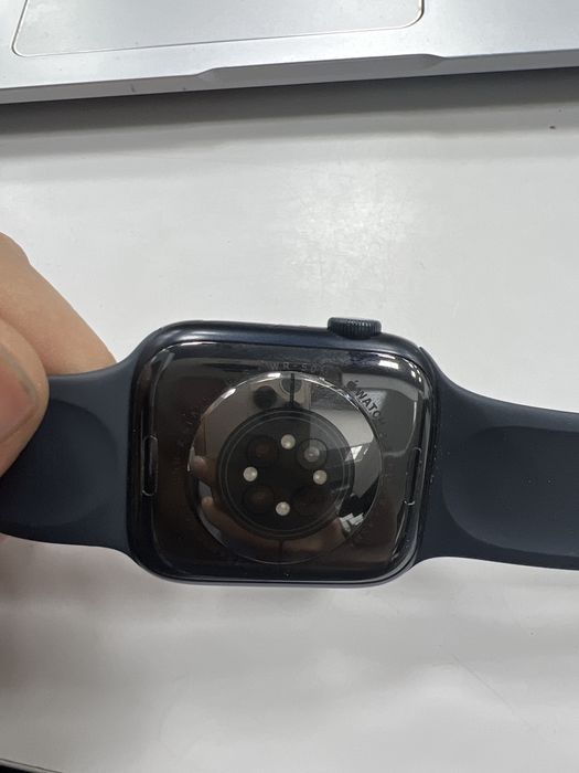 I watch 8 series 32gb 97% yomkost