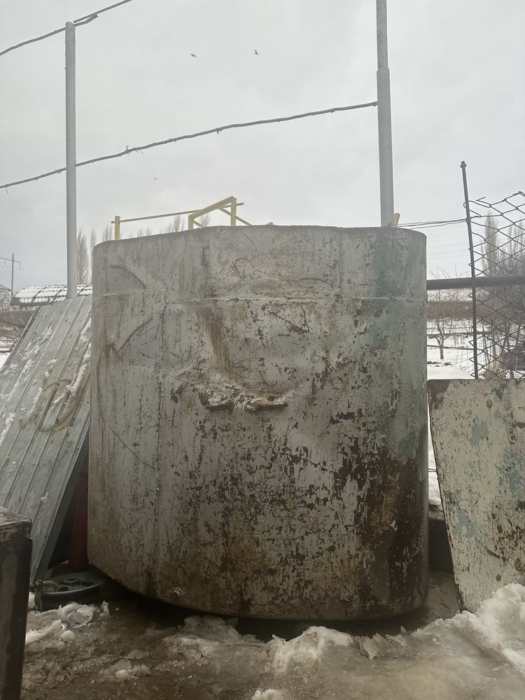 Продам цистерну