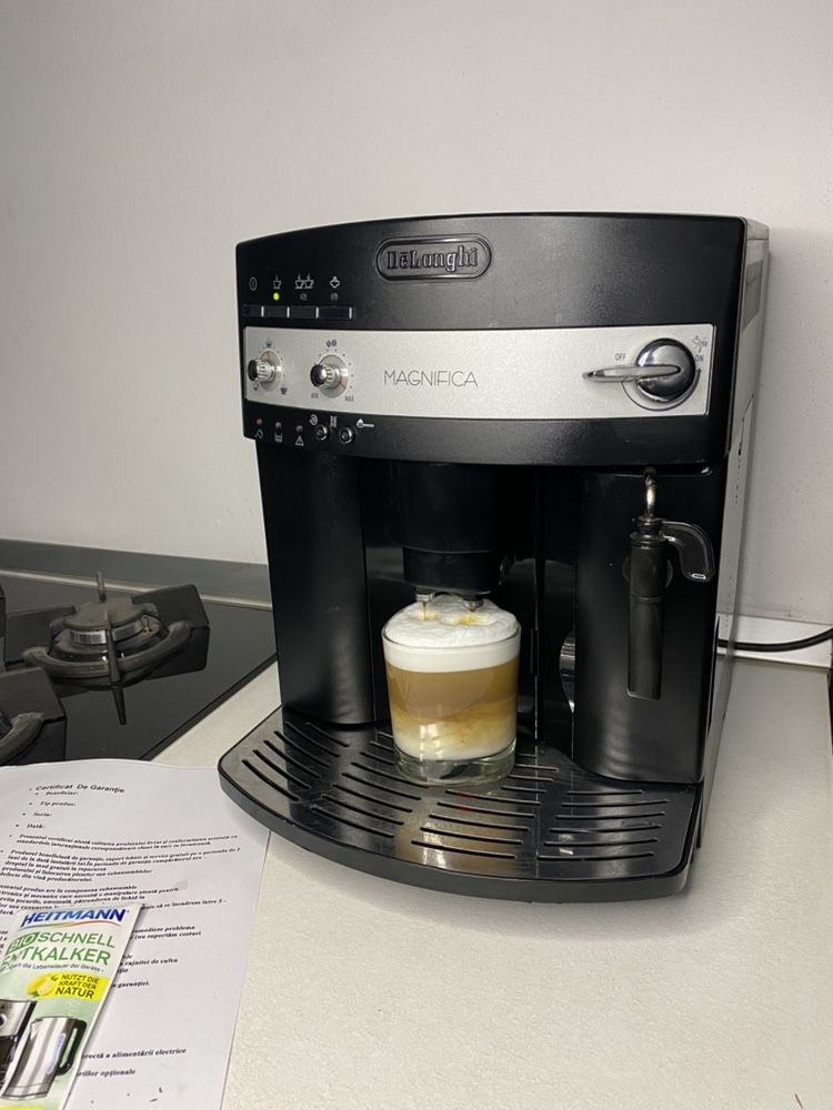 Expresor/Espressor Aparat cafea Delonghi Esam3200(garantie)