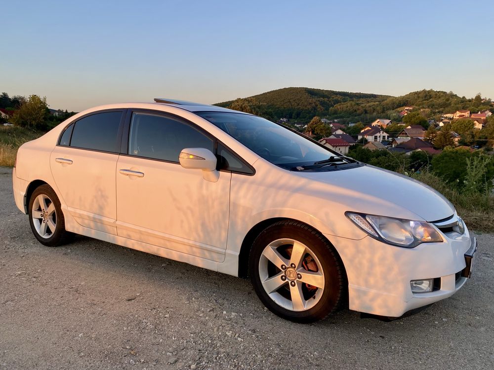 Honda Civic 1.8 i-VTEC - Automata