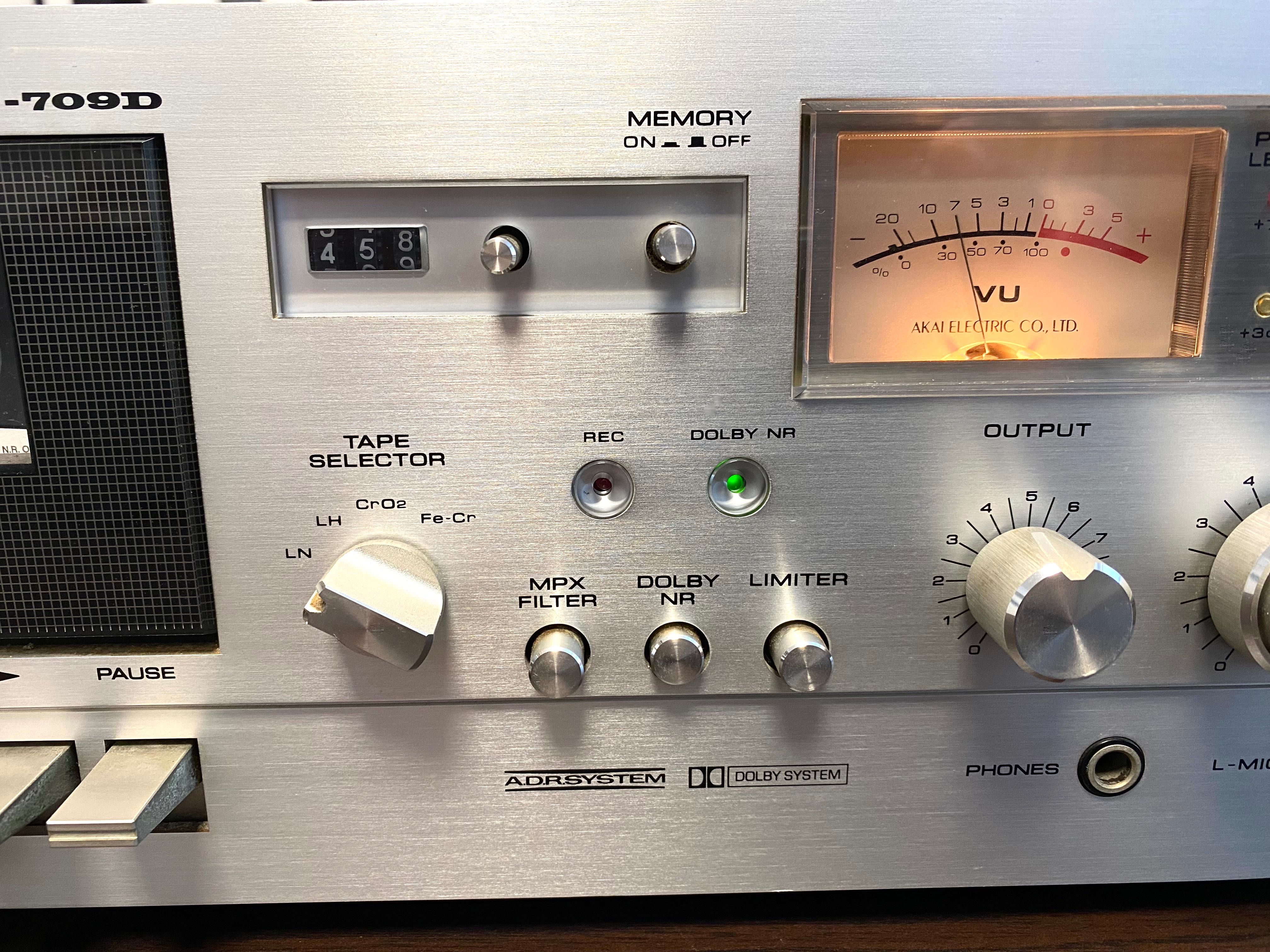 Vintage касетен дек Akai