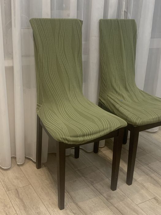 Стулья в комплекте чехлы