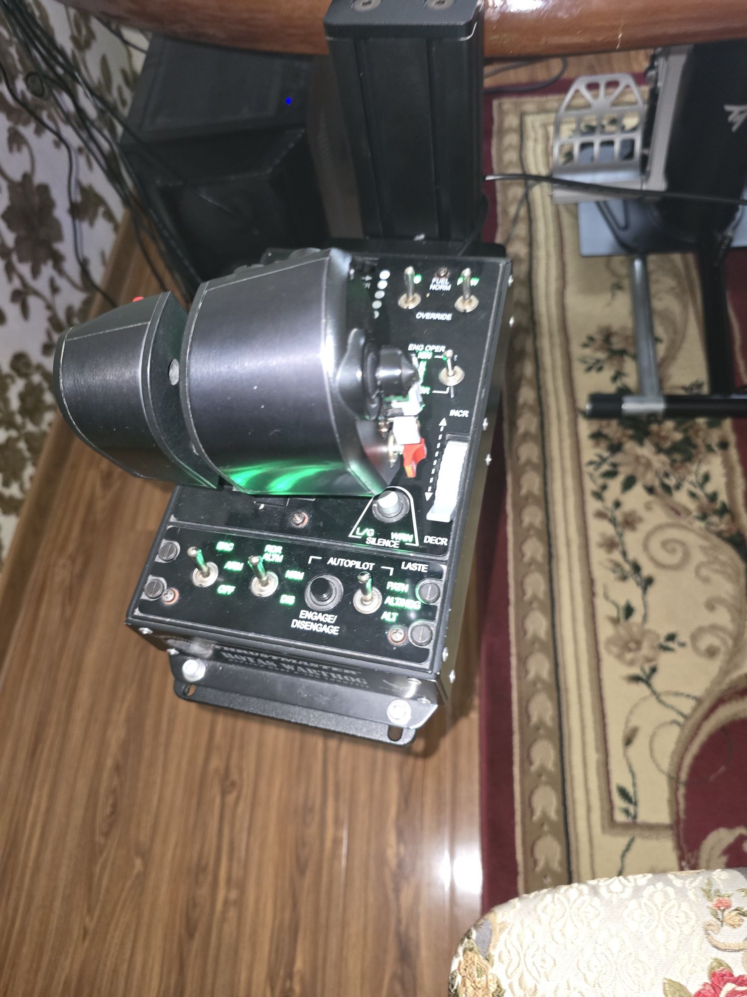 РУД. Джойстик Thrustmaster Warthog Dual Throttle