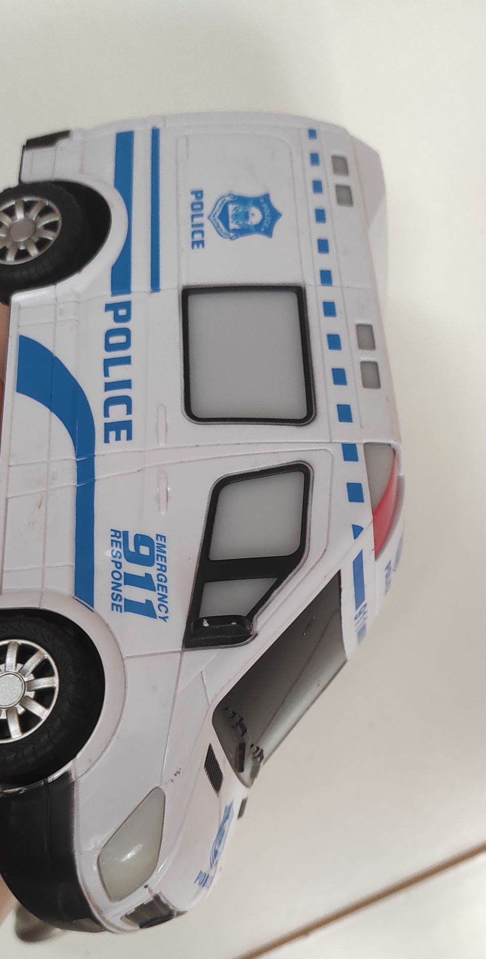 Mașină de jucărie poliție