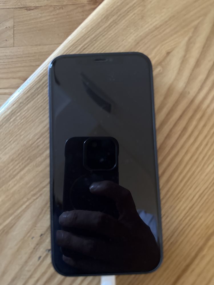 Продам iphone 12