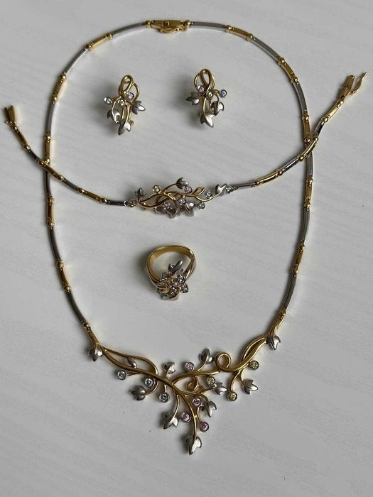 SET - Colier + Bratara + Inel + Cercei - AUR 18K - 71.5g - 497lei/gr.