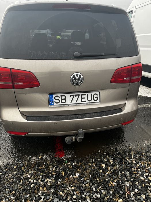 Volkswagen-touran