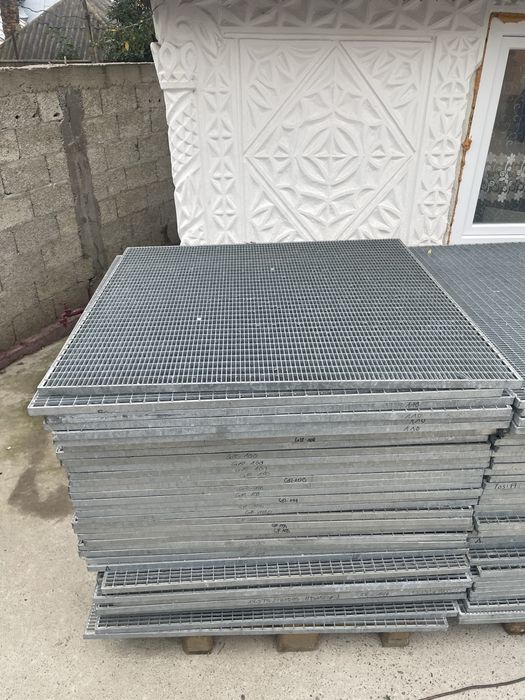 Gratare zincate galvanizate