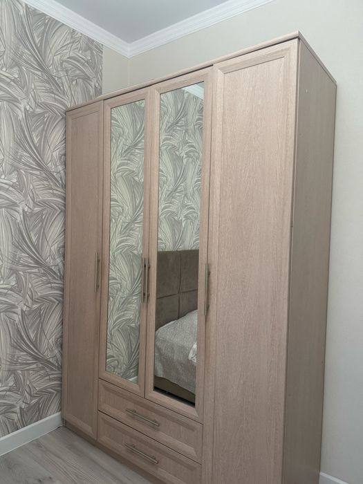 Шифонер 4-х дверный