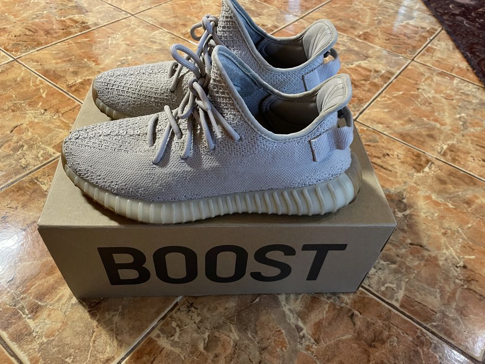 yeezy 350v2 sesame