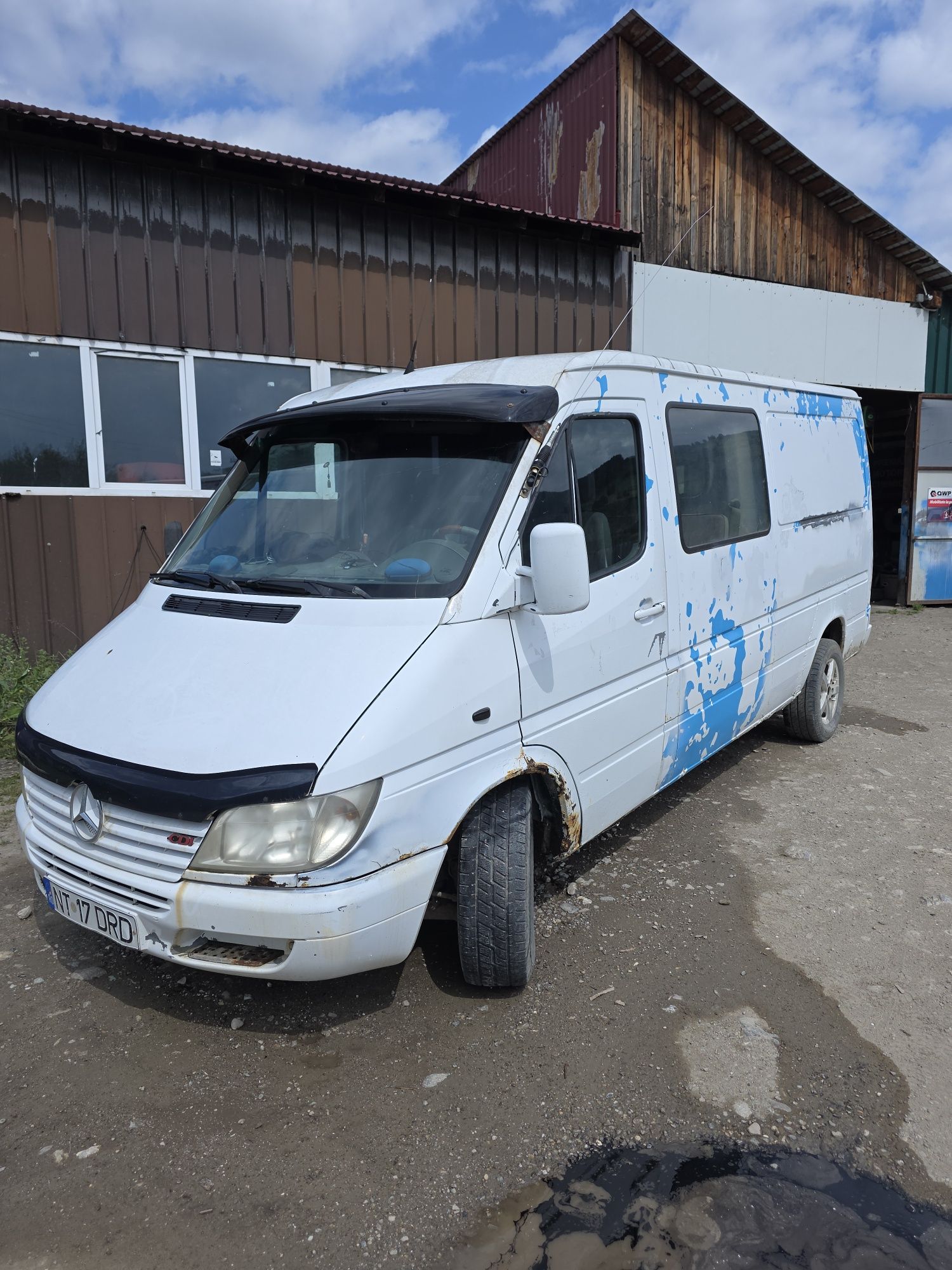 Dezmembrez mercedes sprinter 2.7cdi cu cutie semiautomata(secventiala)