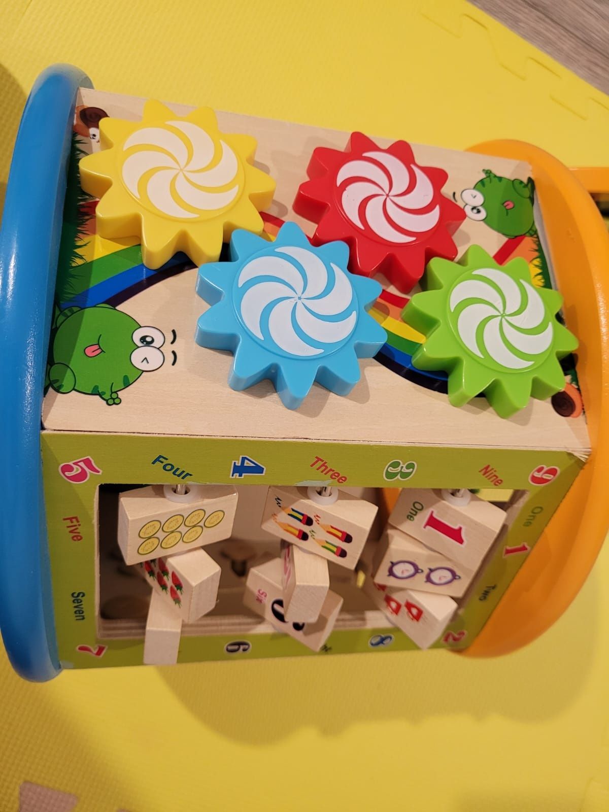 Jucarie din lemn, multifunctionala, Cub educativ