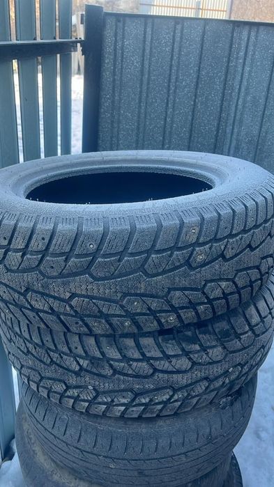 Продам резину бу 4 шт