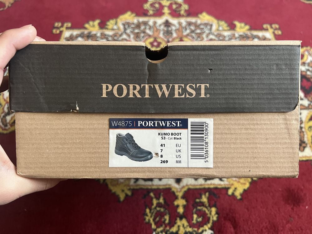 Продам рабочую обувь PortWest