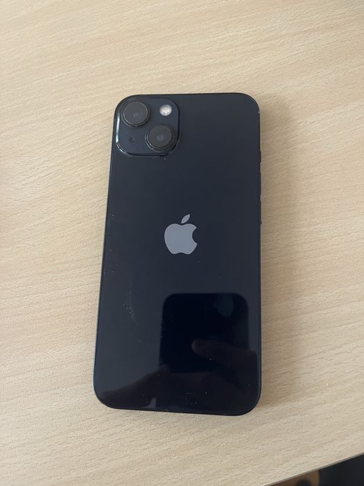 Vand iphone 13 in stare perfecta
