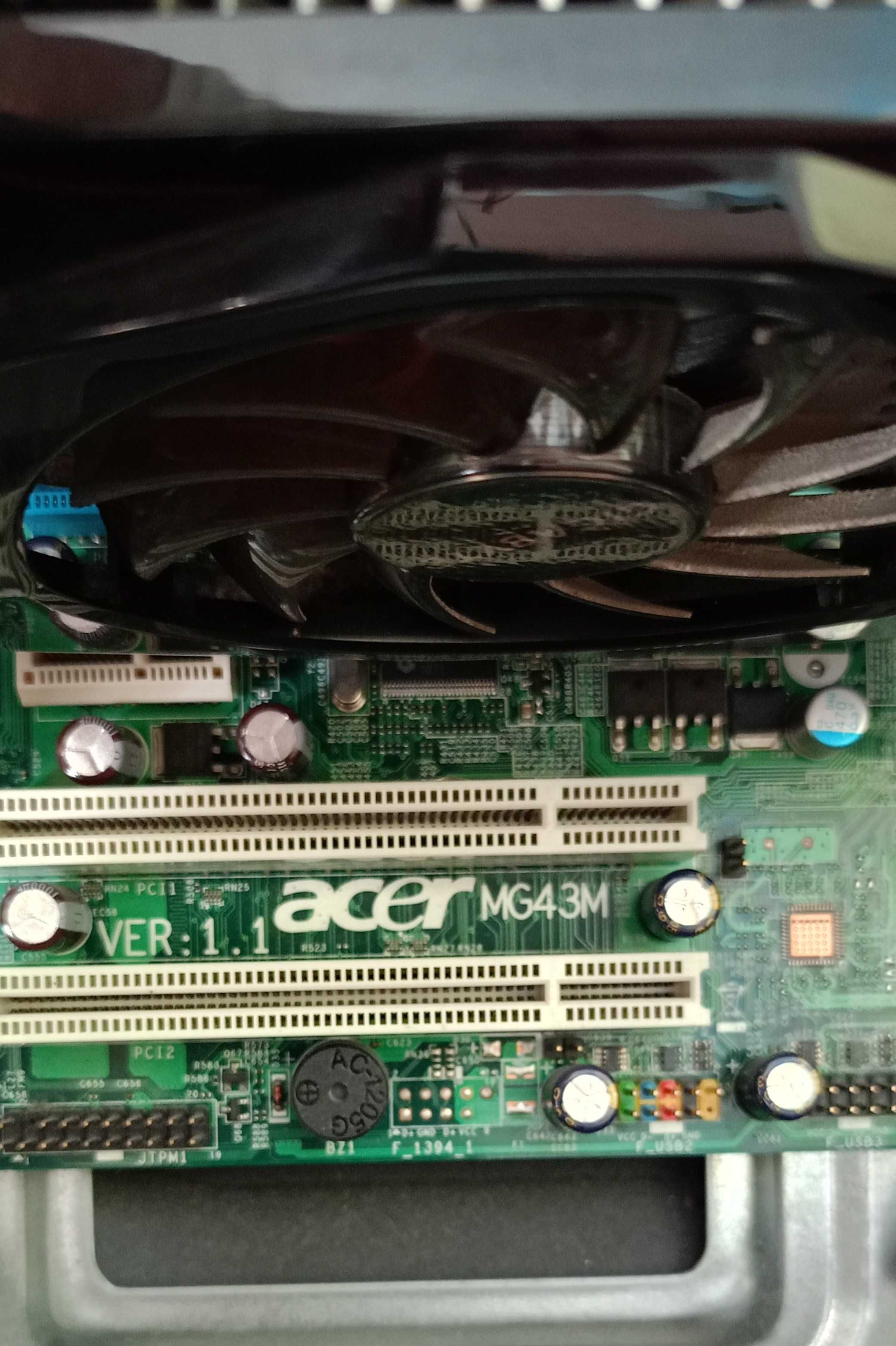 Vând PC complet placă bază ACER și CPU XEON 3 gHz cu sistem audio