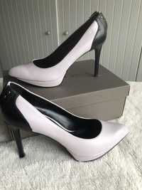 Pantofi cu toc Charles Keith