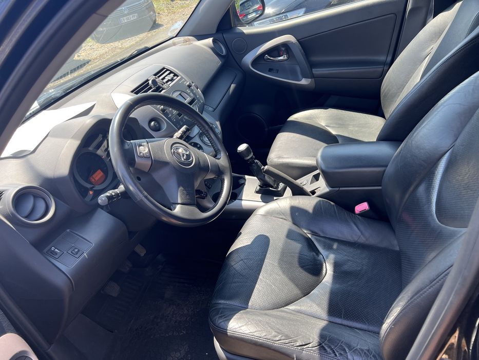 Toyota rav 4 2006 executive 177 cp