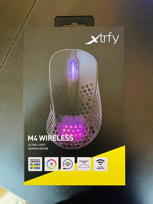 Mouse gaming Xtrfy M4 Wireless – modificat cu Lizard Skins DSP