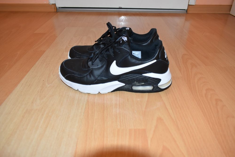 Маратонки Nike Air Max Excee Leather