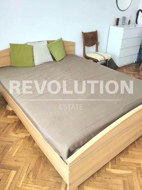 Двустаен апартамент в района на Зимно кино Тракия!