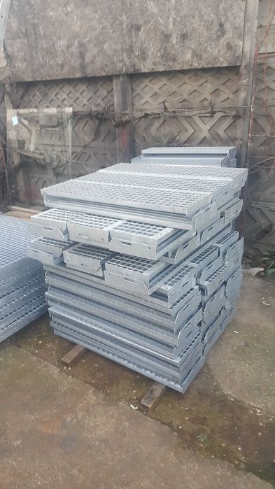 Gratare metalice  zincate in orice forma !
