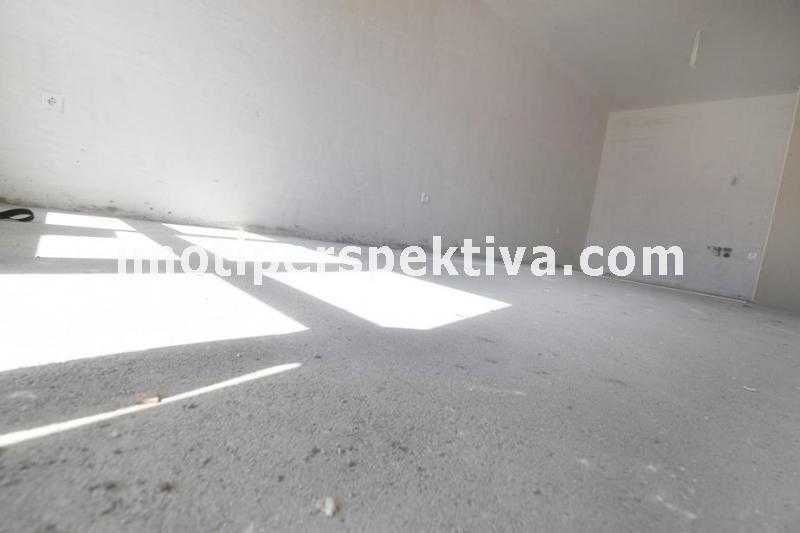 Продава се Тристаен апартамент в Пловдив, Кючук Париж - 106 кв.м за 897 €/кв.м - Снимка #1