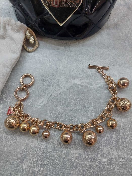 Дамска гривна guess