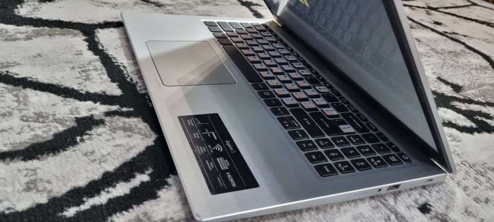 Notebook ACER Aspire3