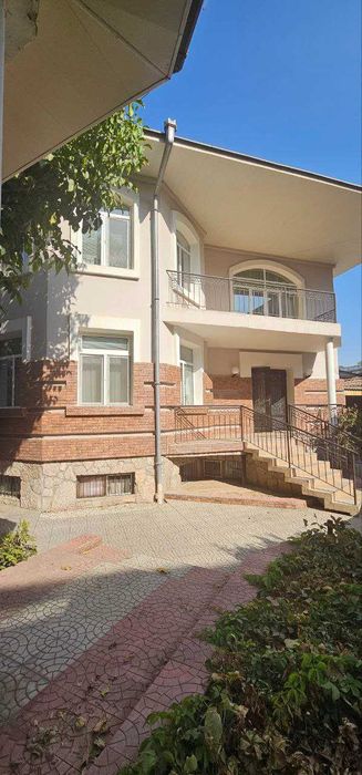 Срочно продаётся 7 соток евродом в Центре\ор-тир ЖК Modera Hause