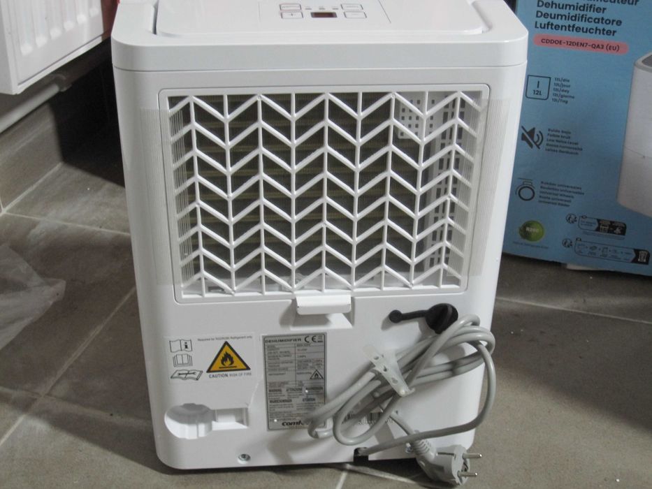 Dezumidificator Comfee MDDN-12DEN7 până la 20 m²/50 m³