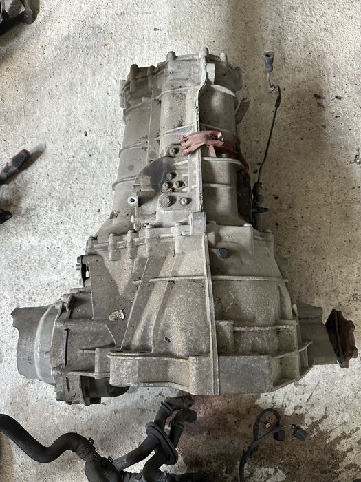 Cutie manuala 6 trepte JST 2.0tdi caga caha audi a4 b8 a5