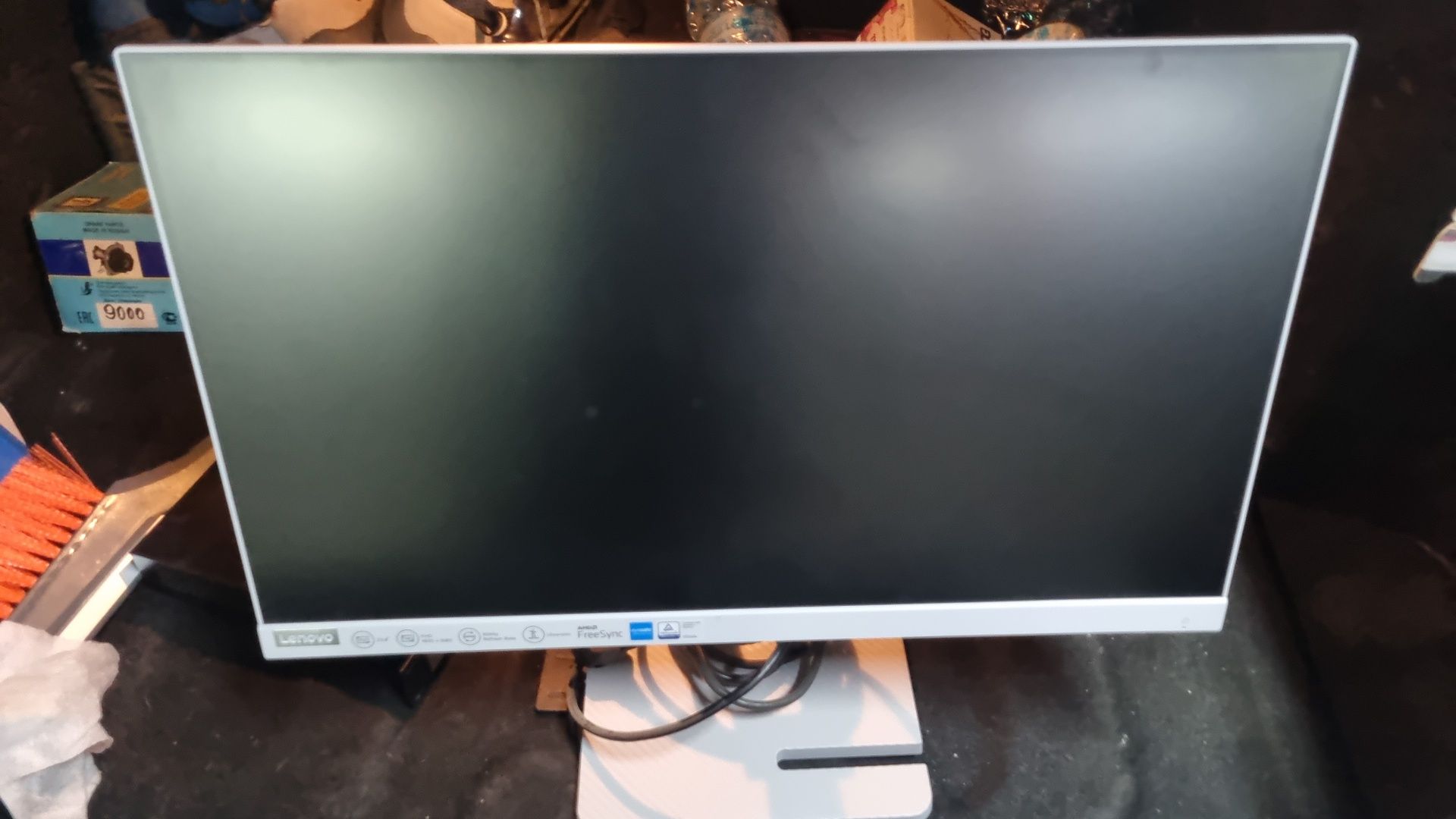 Монитор Lenovo 24" в отличном состоянии