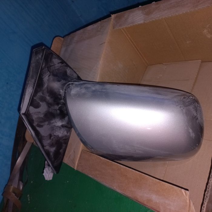 Боковое зеркало заднего вида, правая сторона
