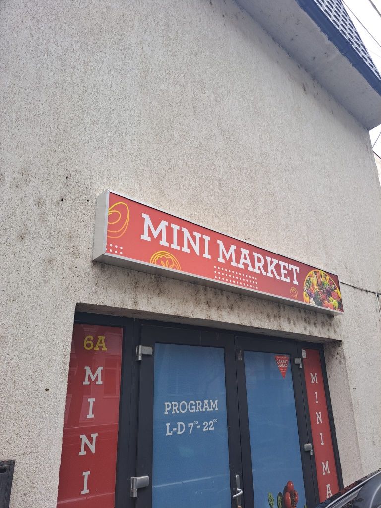Panouri stradale mini market magazin iluminate