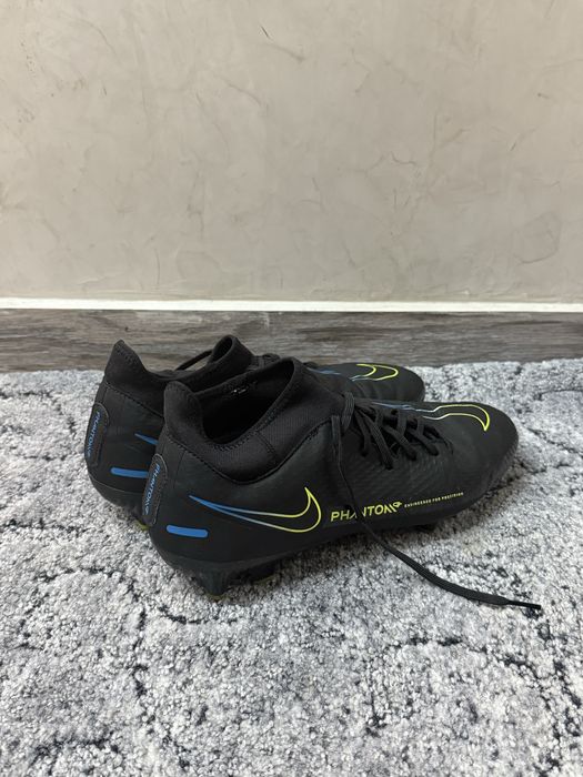 Nike Phantom бутонки