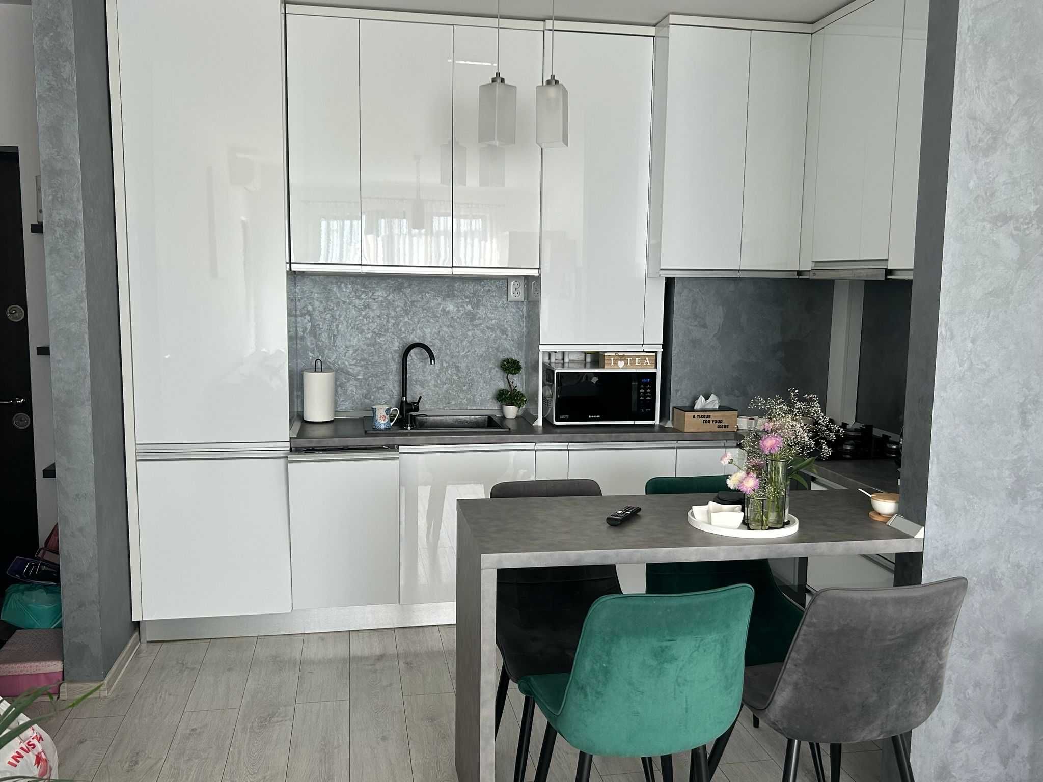 Apartament 3 camere- de vanzare-cartier Tudor