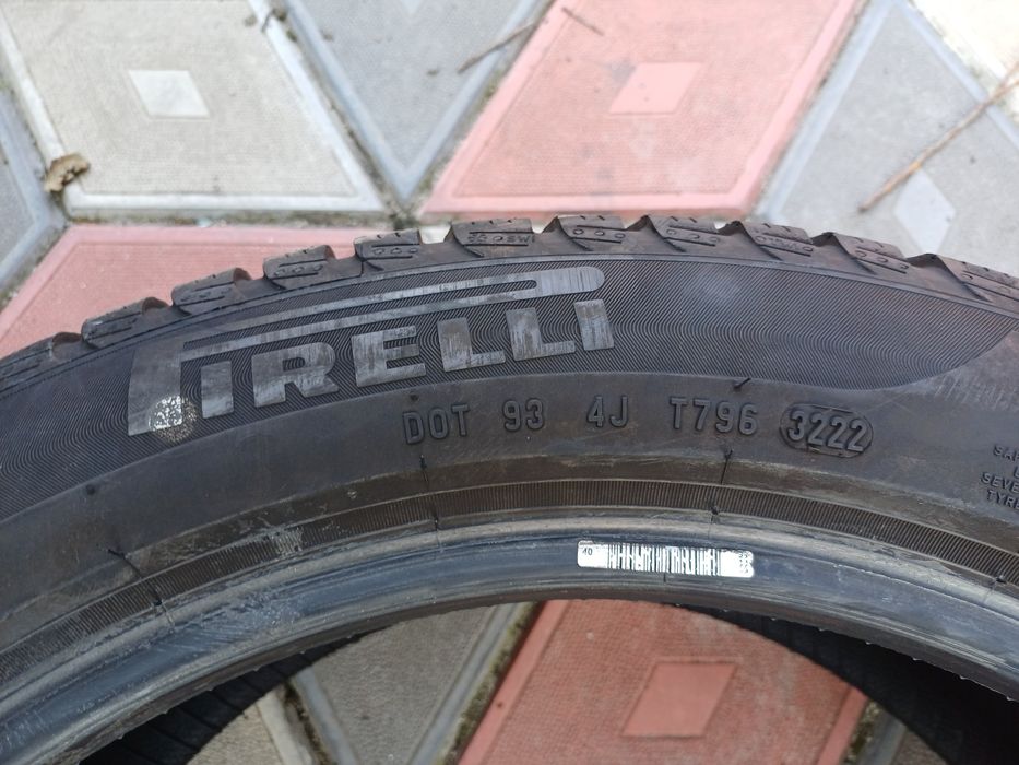 Vand 4 anvelope de iarna 245 45 r18 PIRELLI și GOODYEAR din 2022