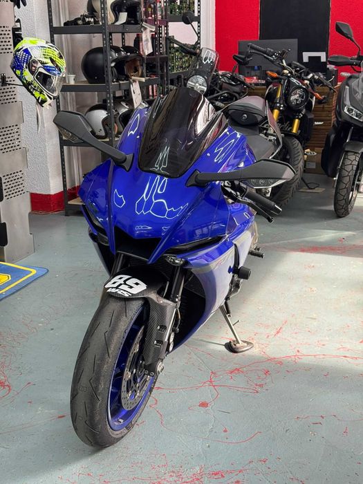 Yamaha YZF R1 2021