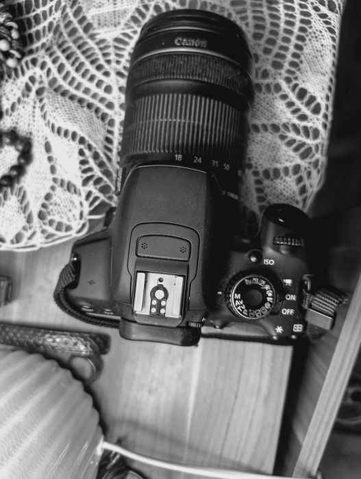 Canon EOS 650D , ОБЕКТИВ - 18-135mm IS STM